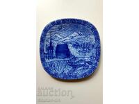 Порцеланова чиния за колекция RORSTRАND "Jlen 1990".