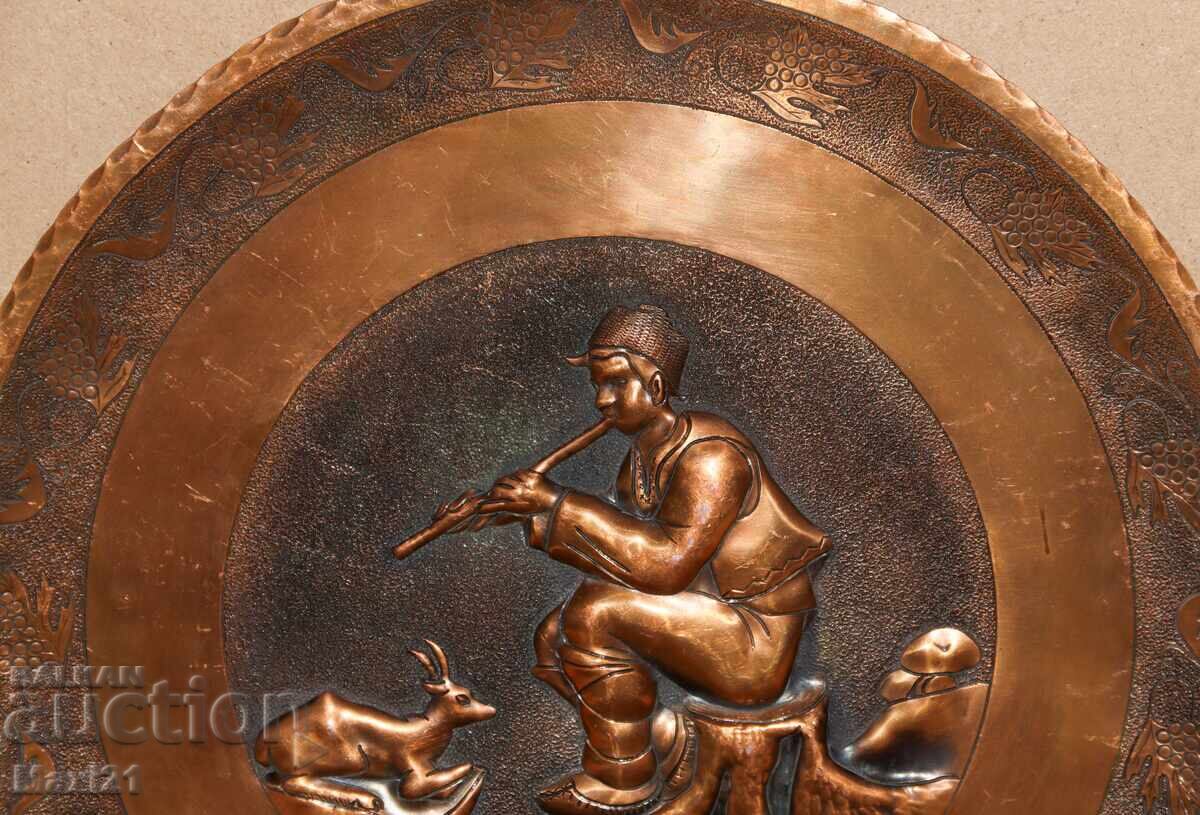 Доставка на Ръчно изработен меден плакет пано музикант Доставка на Ръчно изработен меден плакет пано музикант