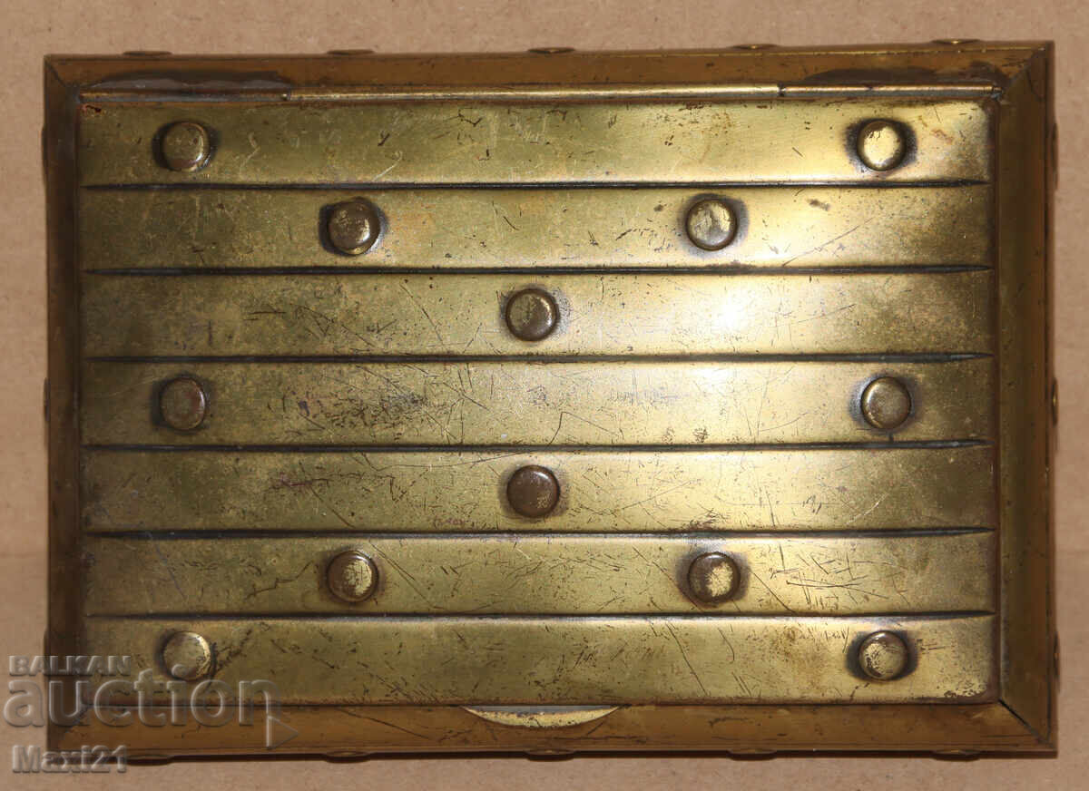 Стара месингова кутия за пури с цена 150.00 лв. | € 76.69