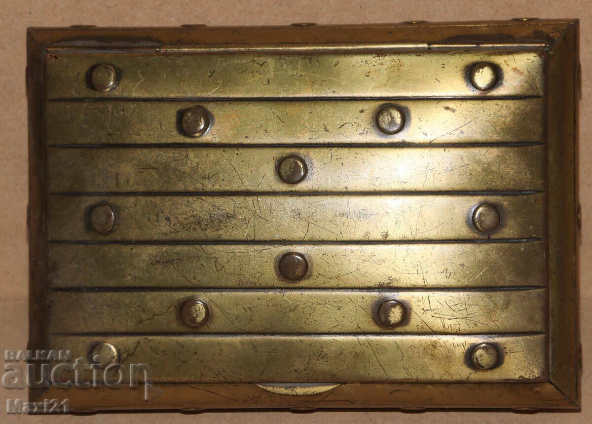 Стара месингова кутия за пури