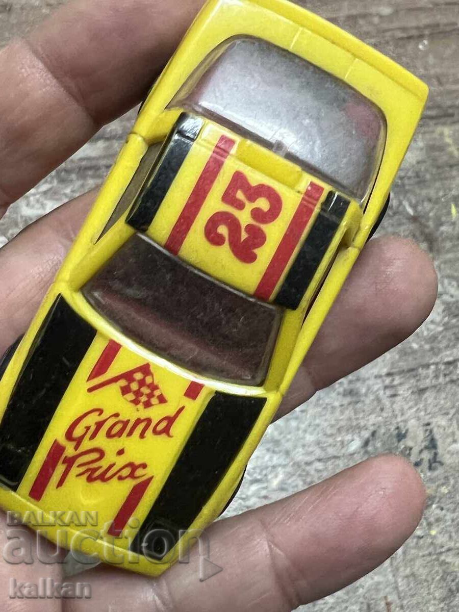 Cărucior Majorette 103 Chevrolet Corvette Grand Prix cu preț 30.00 BGN | € 15.34