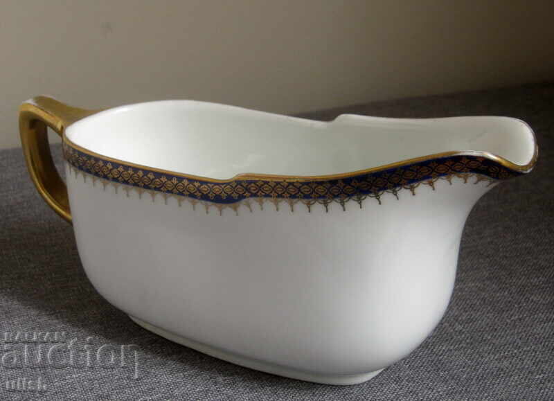 Παλιά πορσελάνινη σαλτσιέρα Epiag Τσεχοσλοβακία με τιμή 30.00 BGN | € 15.34