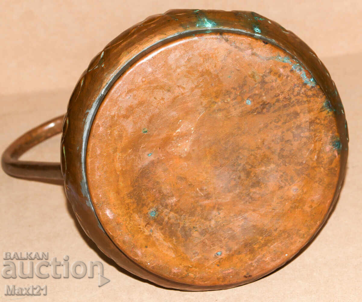 Παράδοση Παλαιός χειροποίητος χάλκινος μπρίκι κανάτα