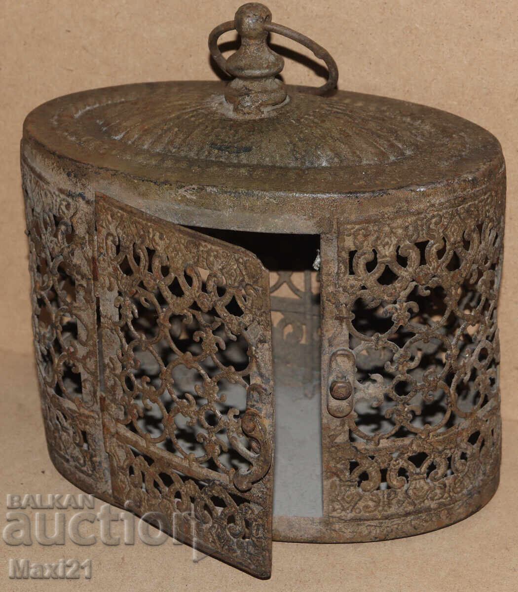 Licitație Felinar vechi din fier forjat manual pentru lumânare