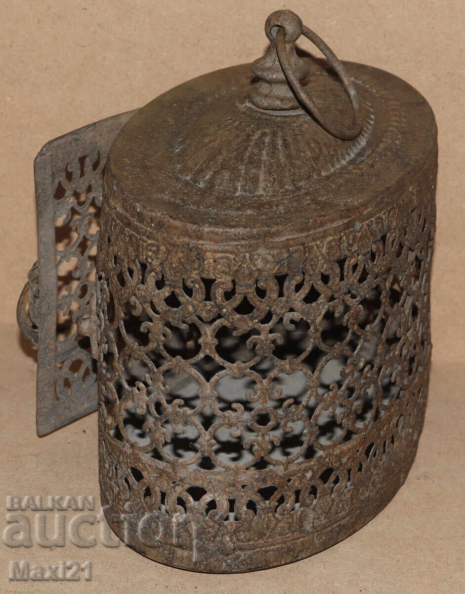 Livrarea Felinar vechi din fier forjat manual pentru lumânare