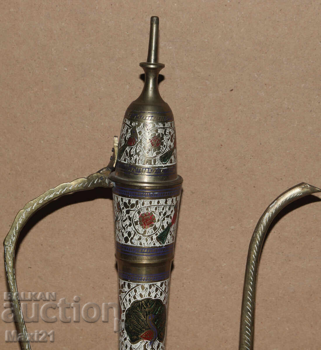 Cană ibric emailată decorativă din alamă cu preț 220.00 BGN | € 112.48 Cană ibric emailată decorativă din alamă cu preț 220.00 BGN | € 112.48