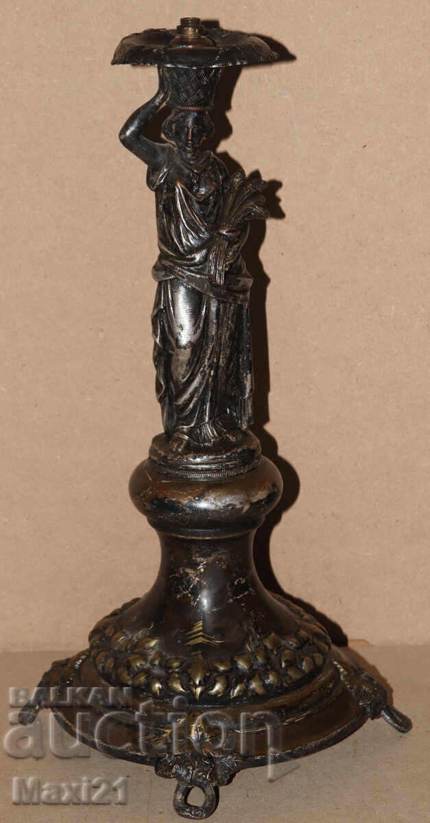 Sculptură antică, din alamă argintată, sfeșnic