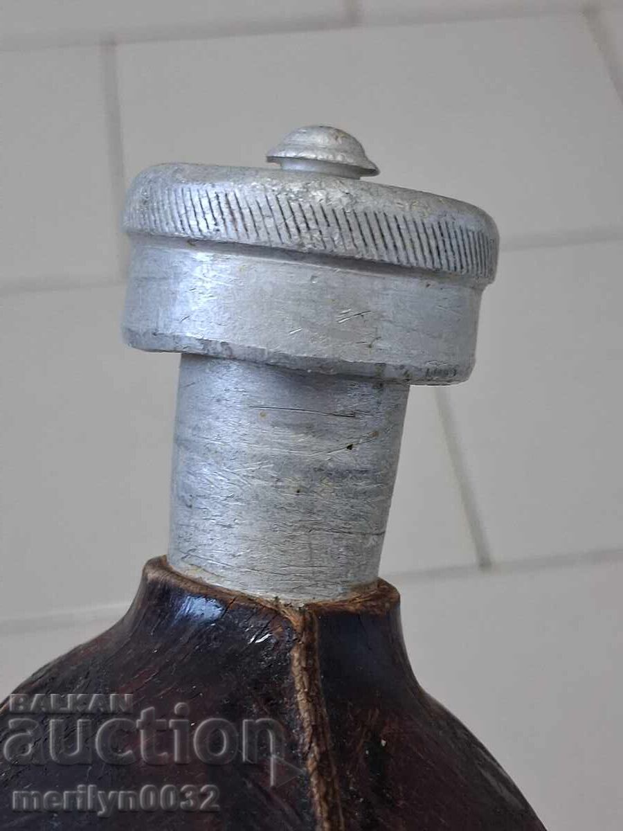 Delivery of Old canteen, World War II