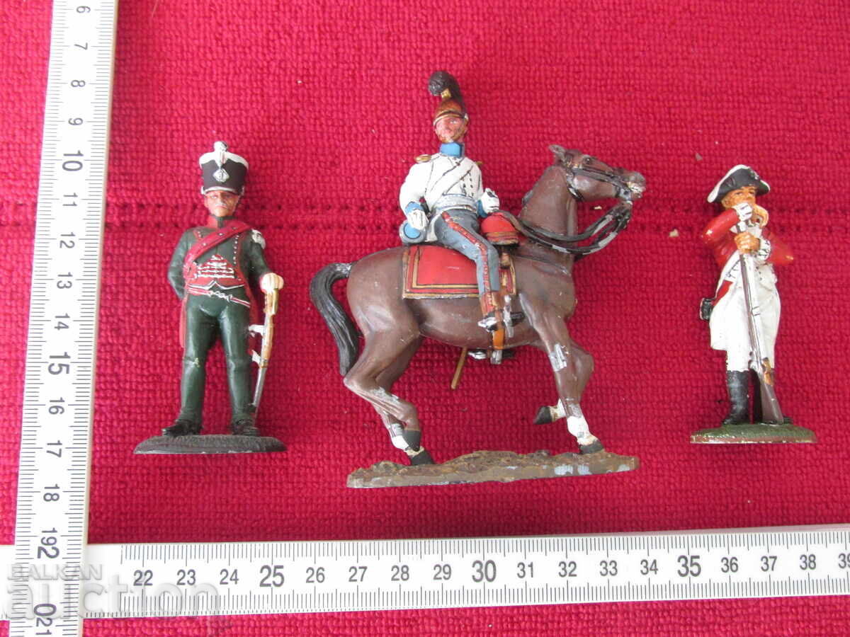 Аукцион Войници на DelPrado