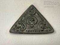 Revivalist jewelry plaque twinkles