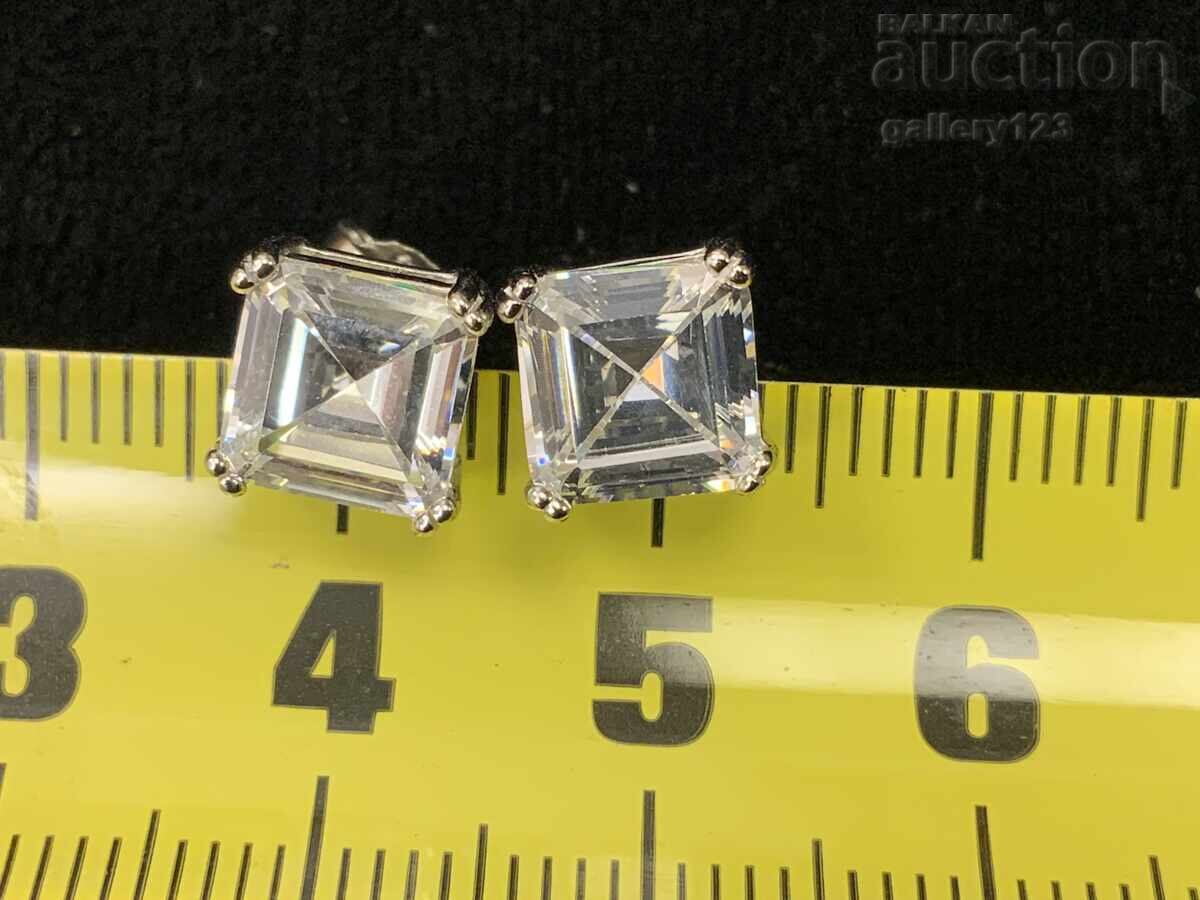 New 925 silver earrings with price 11.00 BGN | € 5.62 New 925 silver earrings with price 11.00 BGN | € 5.62