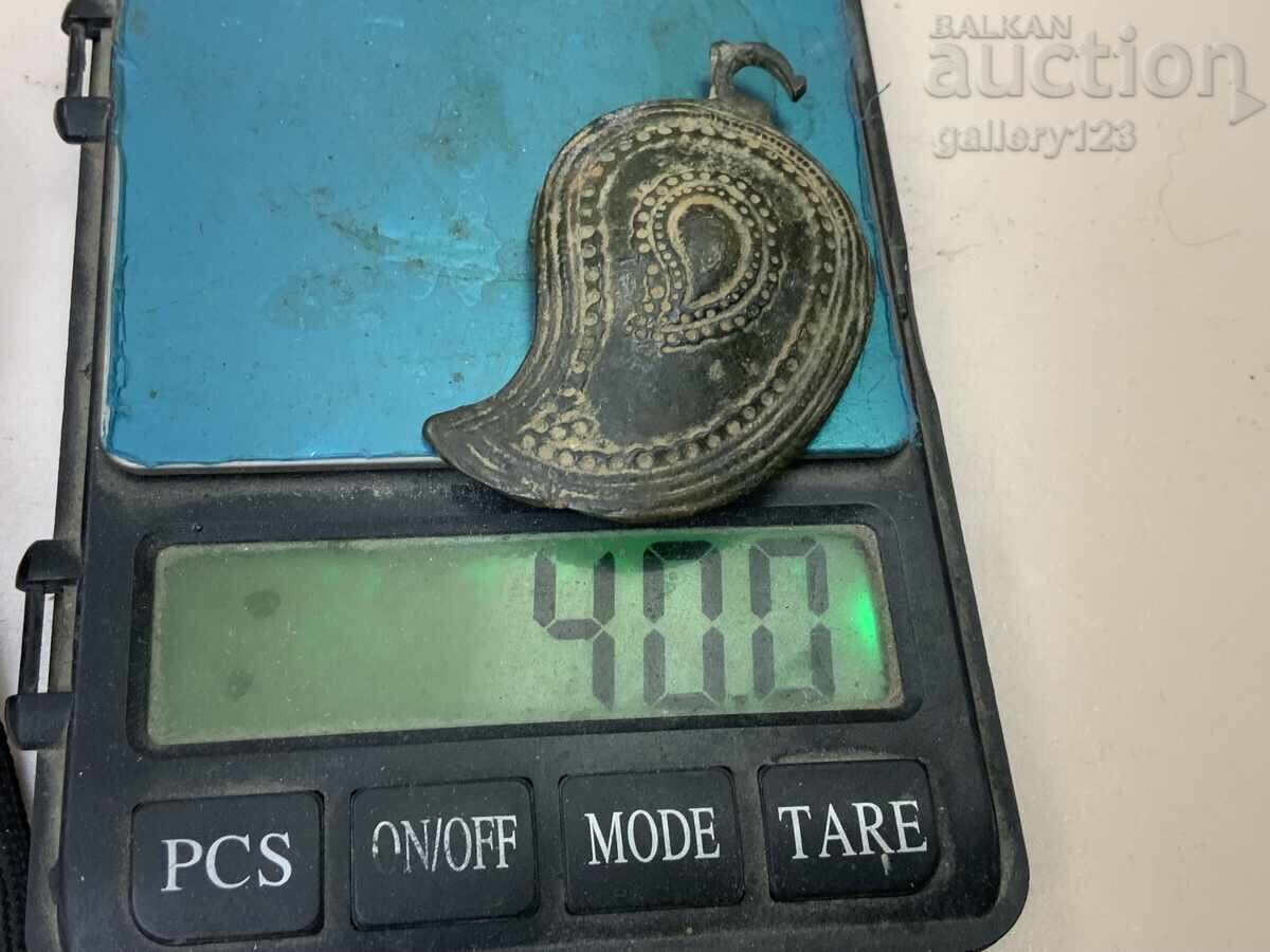 Revival-era buckle, single piece - 5 Revival-era buckle, single piece - 5