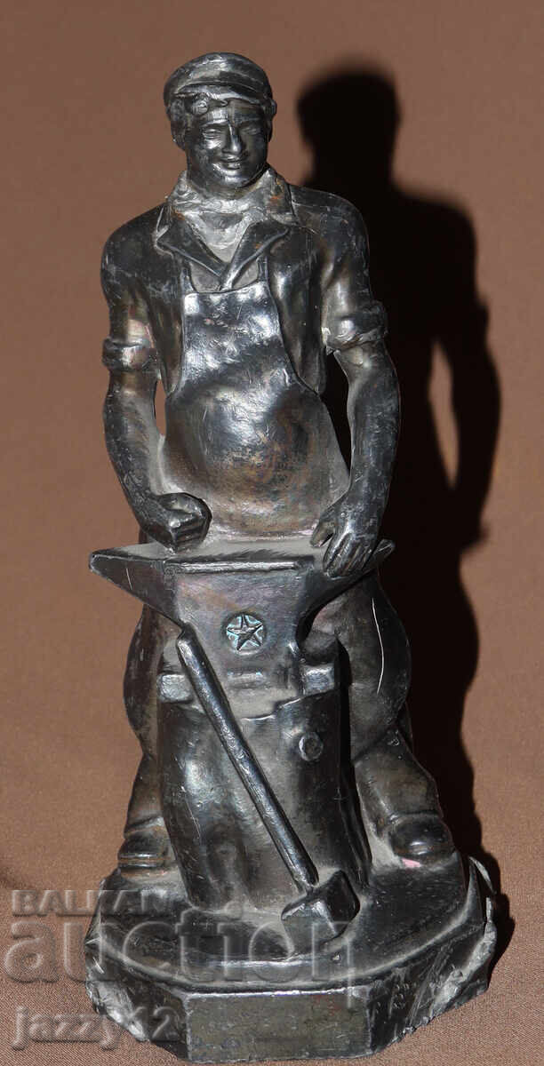 Sculptură metalică veche de fierar