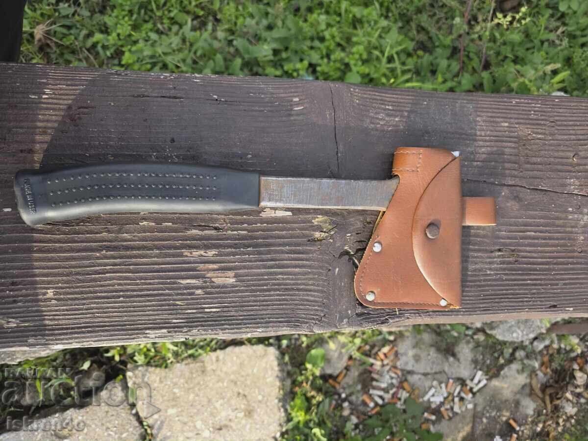 Camping Tourist Axe USSR with price 165.00 BGN | € 84.36