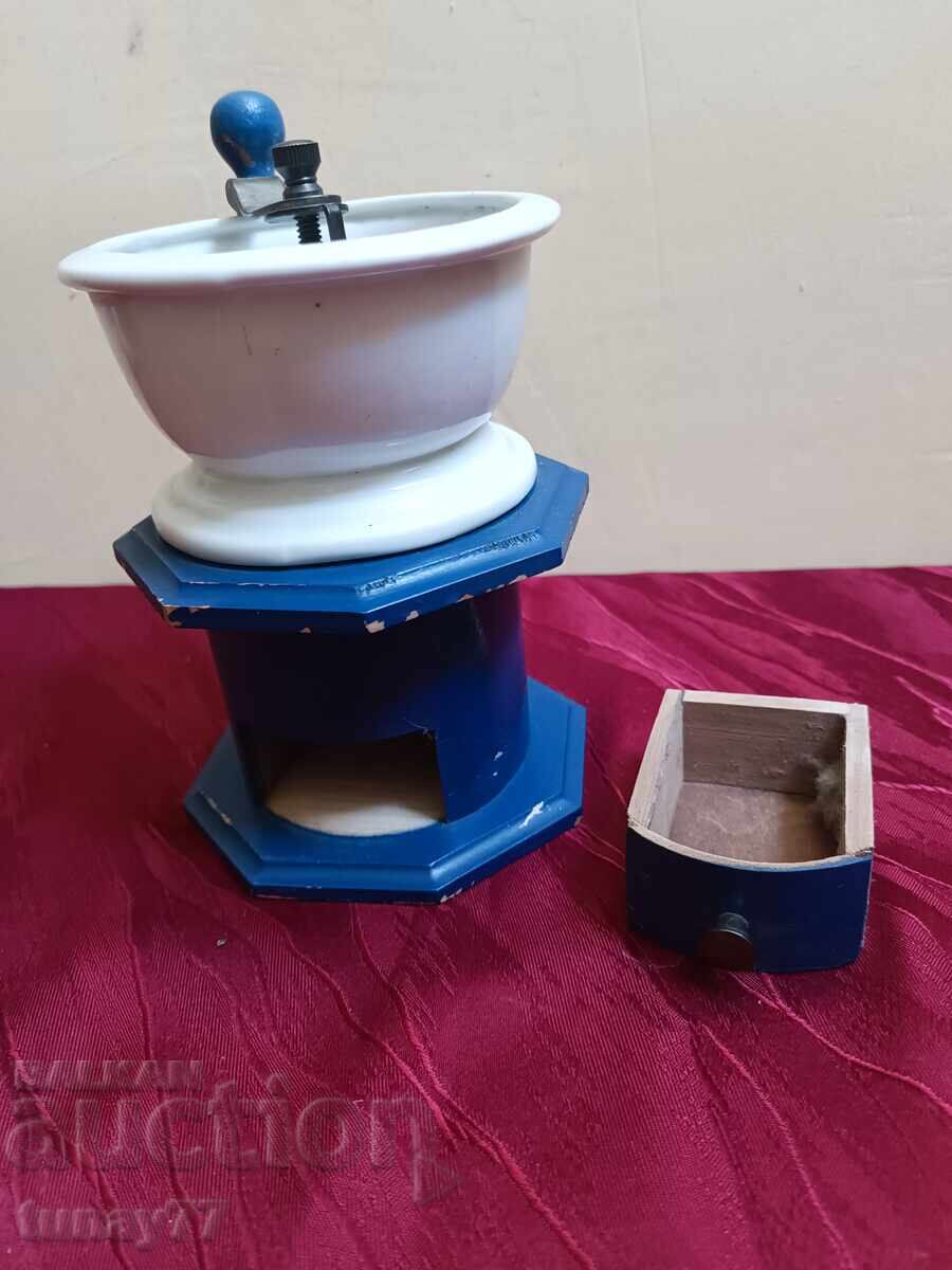 Vintage Wooden Mill Rare Collection Decor - 7 Vintage Wooden Mill Rare Collection Decor - 7