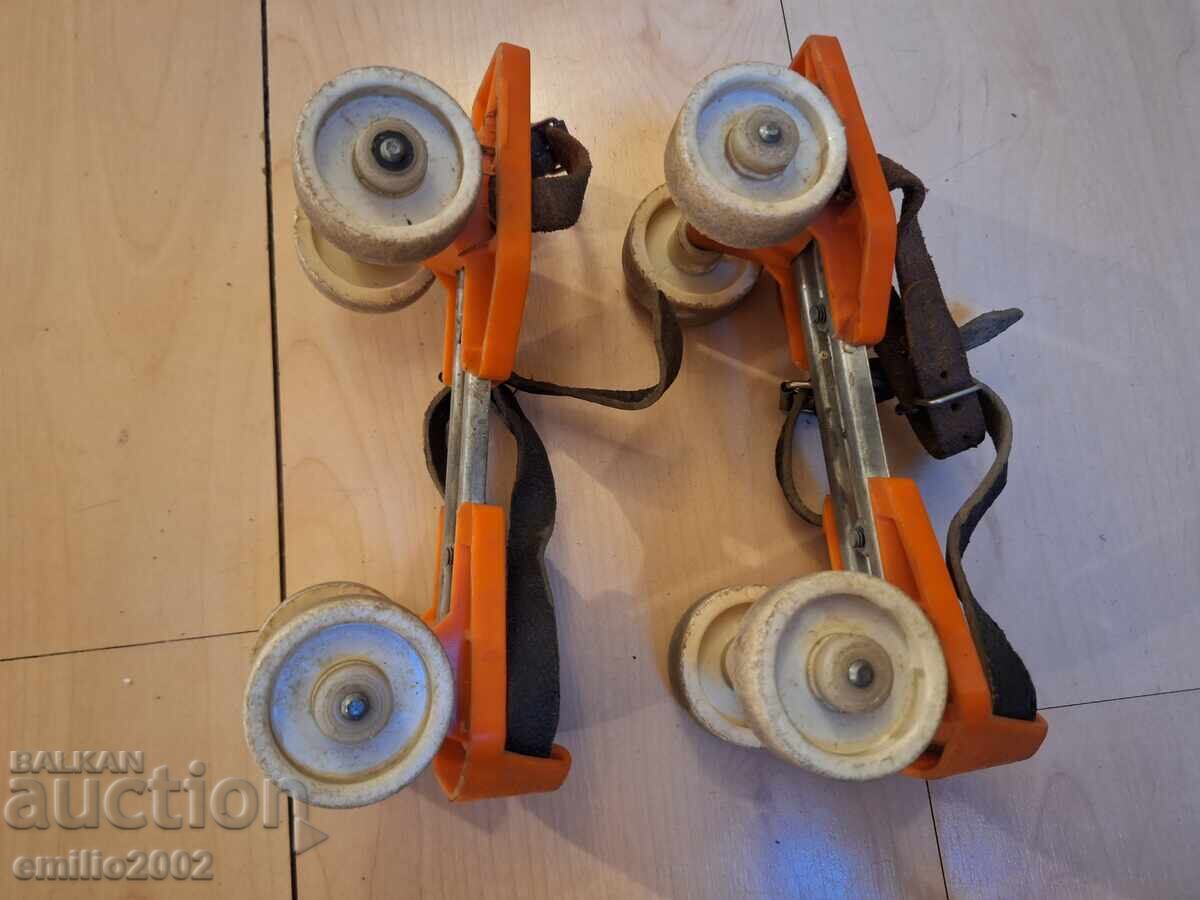 Auction Children's Roller Skates from the Recent Past Auction Children's Roller Skates from the Recent Past