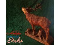 Sculptură în lemn. Cerb