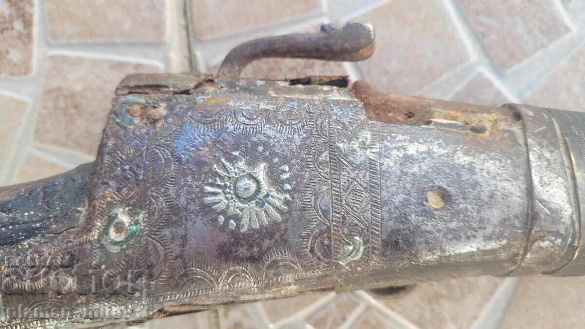 Cannon, flintlock, musket, rifle with price 480.00 BGN | € 245.42 Cannon, flintlock, musket, rifle with price 480.00 BGN | € 245.42