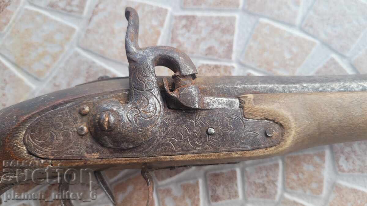 пистолет, пищов, евзалия, кремъклия с цена 305.00 лв. | € 155.94 пистолет, пищов, евзалия, кремъклия с цена 305.00 лв. | € 155.94