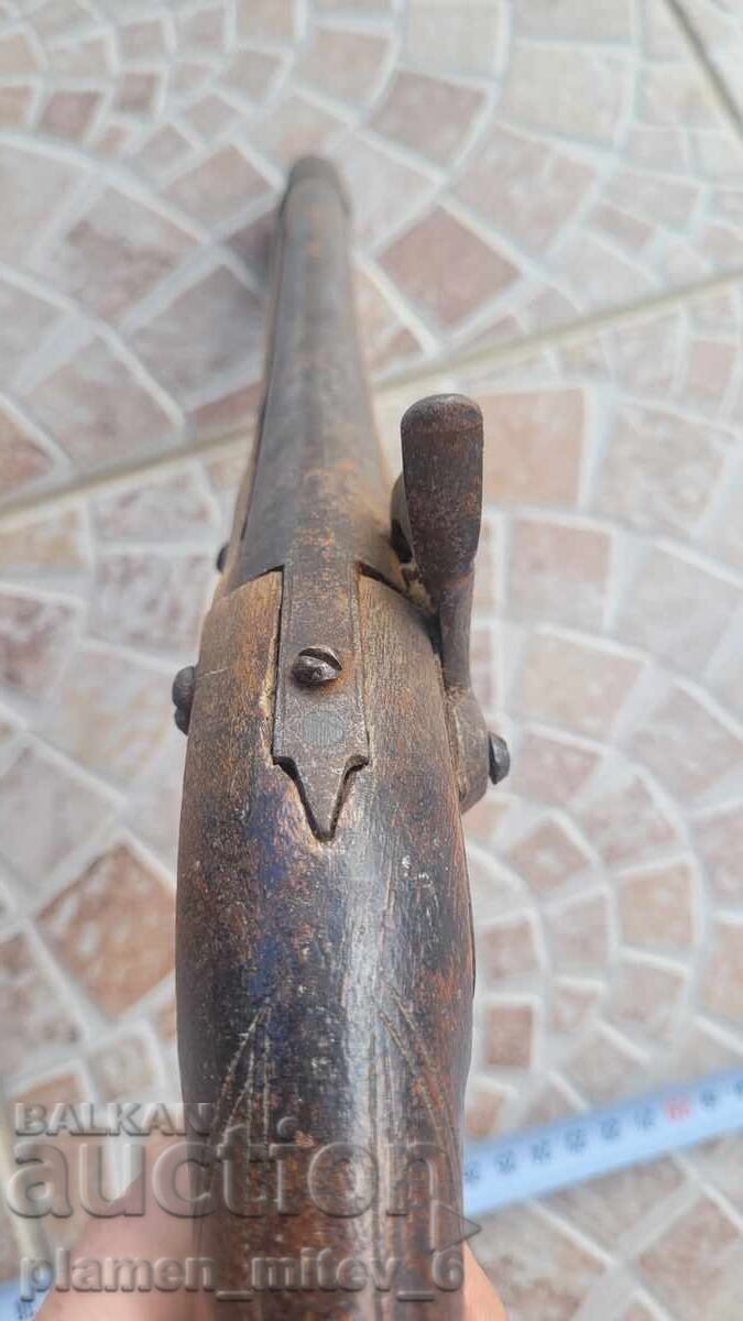 Доставка на пистолет, пищов, евзалия, кремъклия Доставка на пистолет, пищов, евзалия, кремъклия