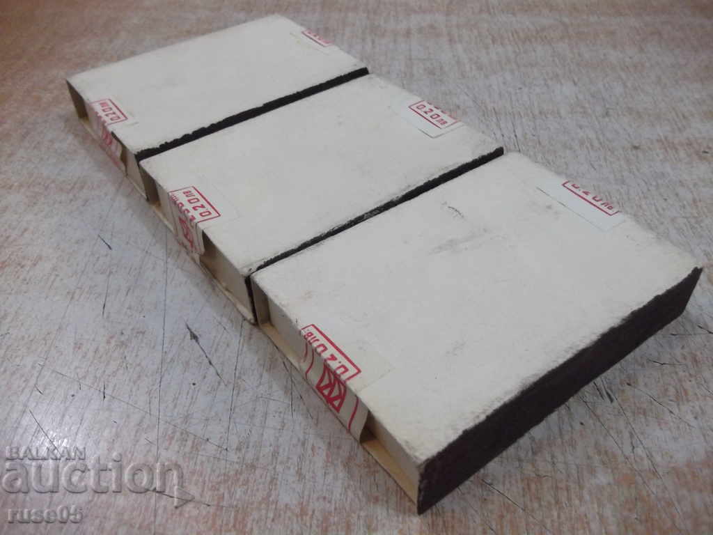 Доставка на Лот от 3 бр. неизползвани големи кибрита от соца Доставка на Лот от 3 бр. неизползвани големи кибрита от соца