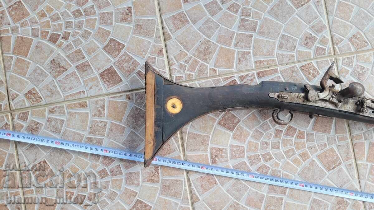 Cannon, flintlock, musket, rifle with price 480.00 BGN | € 245.42 Cannon, flintlock, musket, rifle with price 480.00 BGN | € 245.42