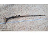 Cannon, flintlock, musket, rifle