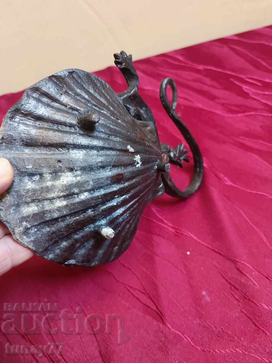 Auction Antique bronze item - ashtray or something else Auction Antique bronze item - ashtray or something else