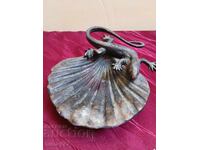 Antique bronze item - ashtray or something else