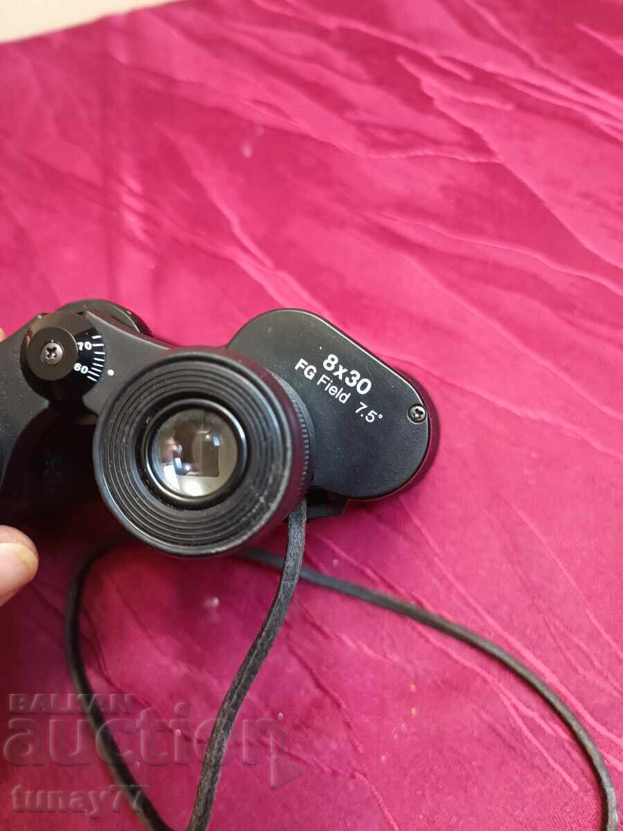 Halina Discovery 8 x 30 FG Field 7.5 Binoculars - 7 Halina Discovery 8 x 30 FG Field 7.5 Binoculars - 7