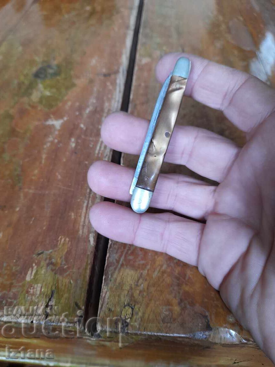 Παλιό μαχαίρι τσέπης, λεπίδα, λεπίδα με τιμή 37.00 BGN | € 18.92 Παλιό μαχαίρι τσέπης, λεπίδα, λεπίδα με τιμή 37.00 BGN | € 18.92