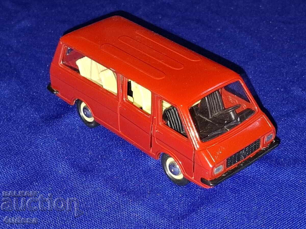 Σοβιετικό ρωσικό μοντέλο RAF 2203 Λετονία Α18 1:43 Made in USSR USSR με τιμή € 99.99 | 195.56 BGN Σοβιετικό ρωσικό μοντέλο RAF 2203 Λετονία Α18 1:43 Made in USSR USSR με τιμή € 99.99 | 195.56 BGN