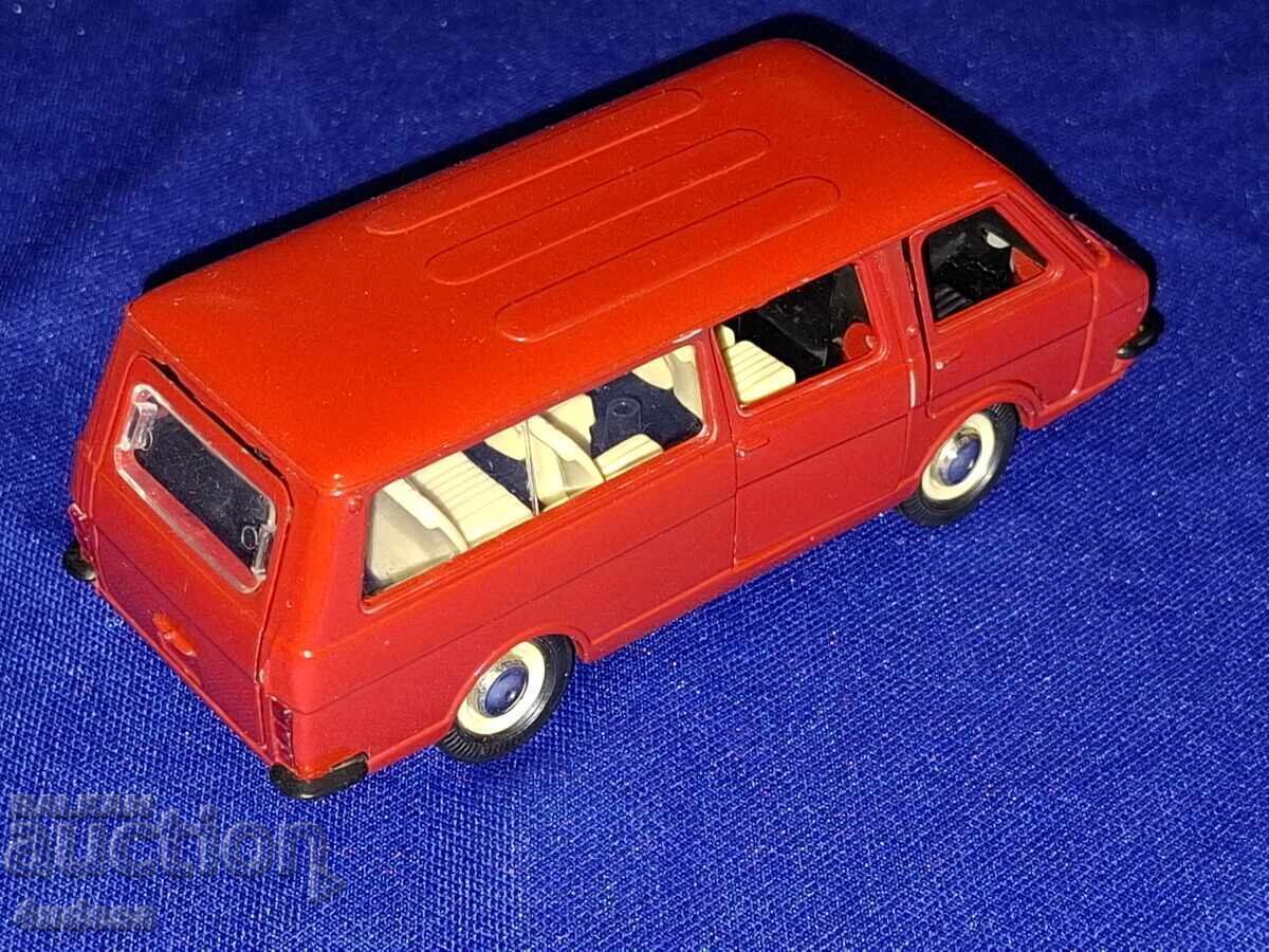 Аукцион Соц руски модел РАФ 2203 Латвия А18 1:43 Сделано в СССР USSR