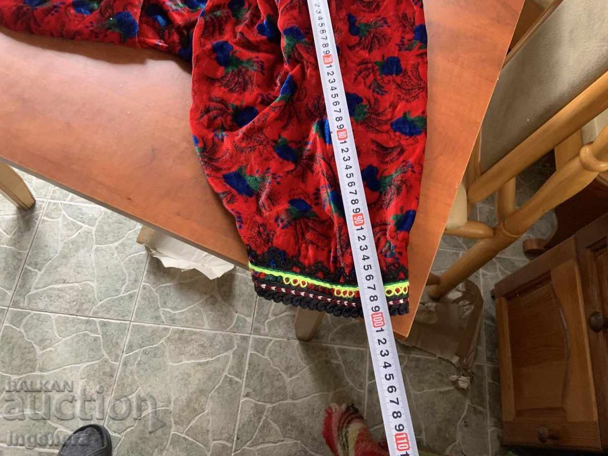 Auction  PLUSH SHALWARS LARGE HEALTHY POMAK COSTUME ETHNIKA