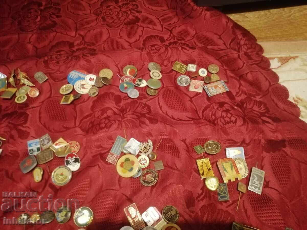 Аукцион 300 бр Значки СОЦ Бг Аукцион 300 бр Значки СОЦ Бг