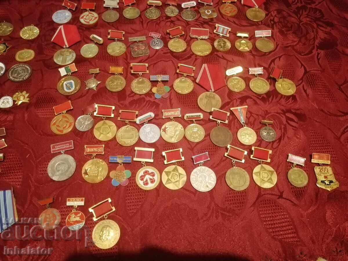 Παράδοση 70 τμχ Σοβιετικά Βουλγαρικά Μετάλλια και Σήματα Παράδοση 70 τμχ Σοβιετικά Βουλγαρικά Μετάλλια και Σήματα
