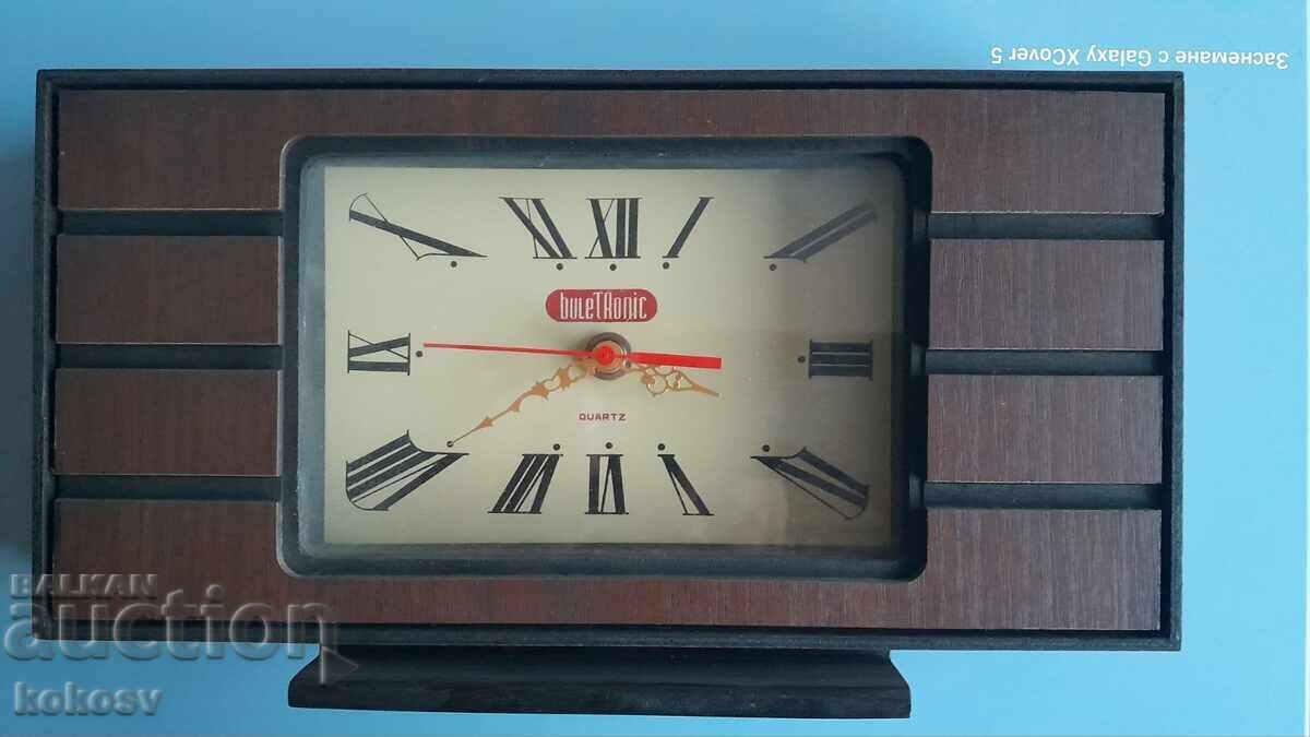Auction  Buletronic 1984 Table and Wall Clock