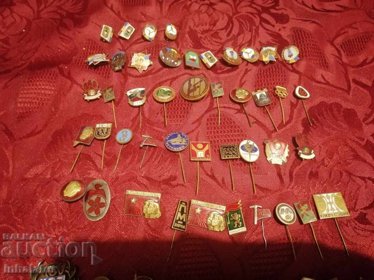 Δημοπρασία 56 τμχ ΣΟΣ σμάλτου κονκάρδες διάφορες Δημοπρασία 56 τμχ ΣΟΣ σμάλτου κονκάρδες διάφορες