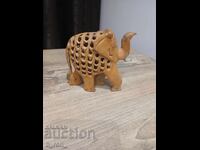 Ξυλόγλυπτο ελεφαντάκι