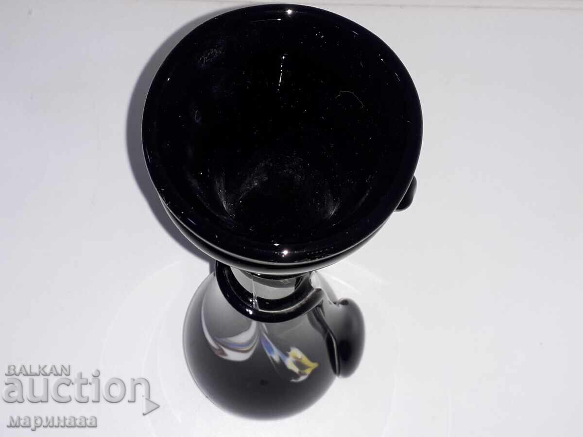 Livrarea VAZĂ MASIVĂ ÎNALTĂ. BG. STICLĂ SUFLATĂ