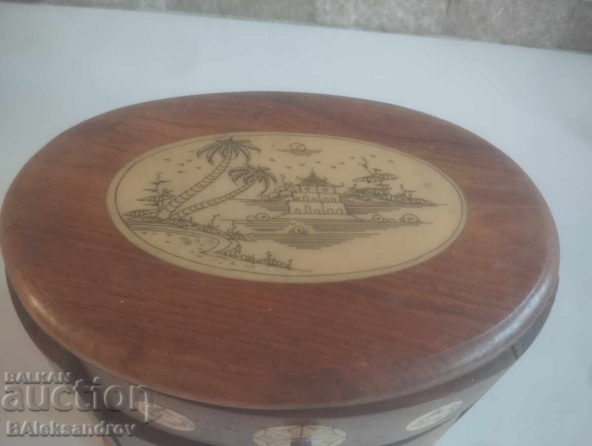 Old box mahogany and bone with price 0.01 BGN | € 0.01 Old box mahogany and bone with price 0.01 BGN | € 0.01