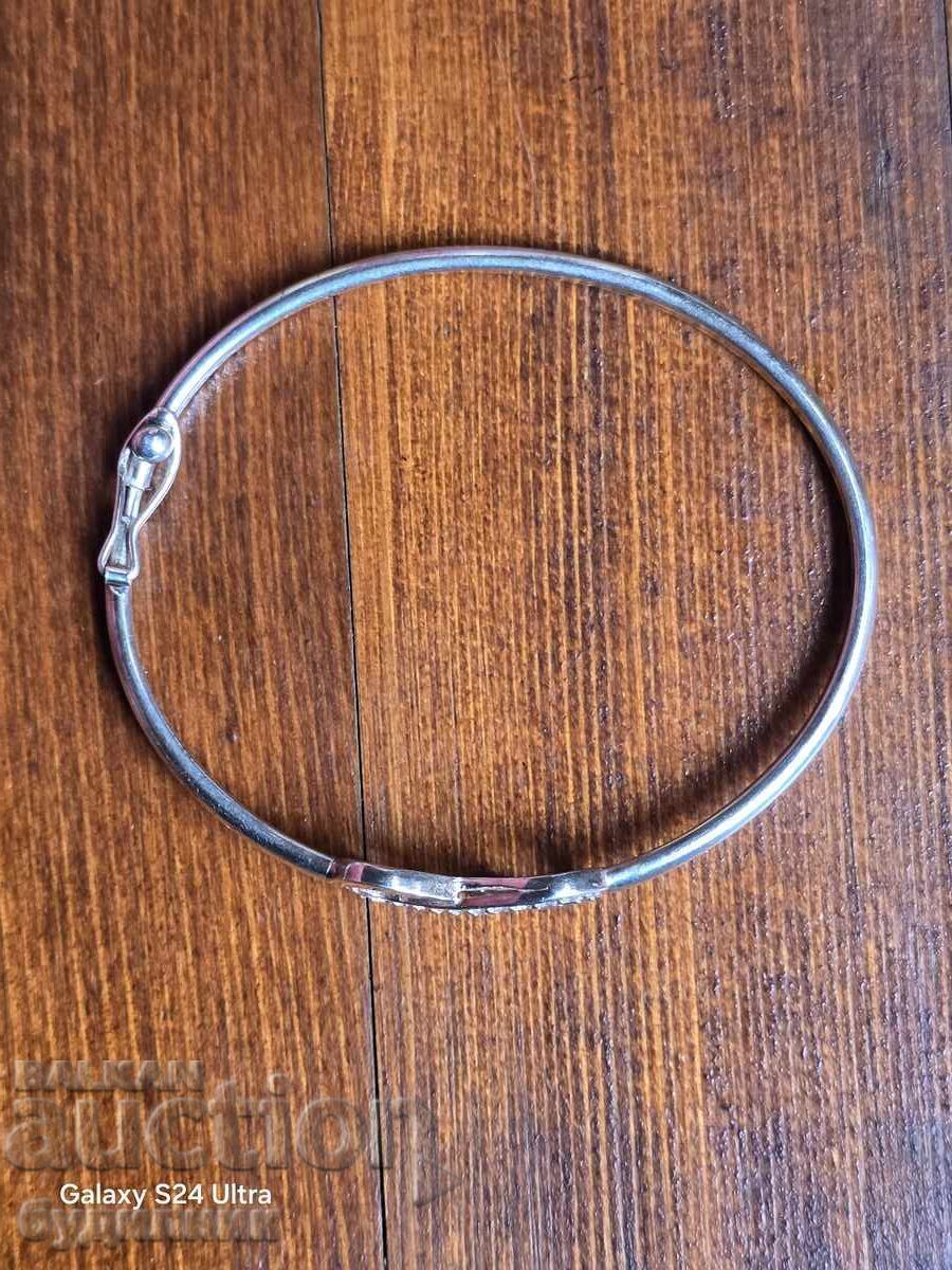 Ασημένιο Μασίφ Σκληρό Βραχιόλι. Βάζω πάνω από 100 Δημοπρασίες με τιμή 34.99 BGN | € 17.89