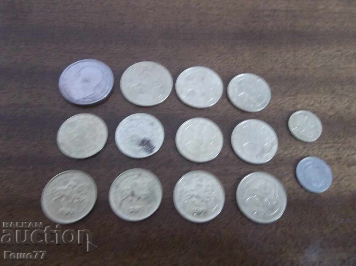 Монети - 5 Монети - 5