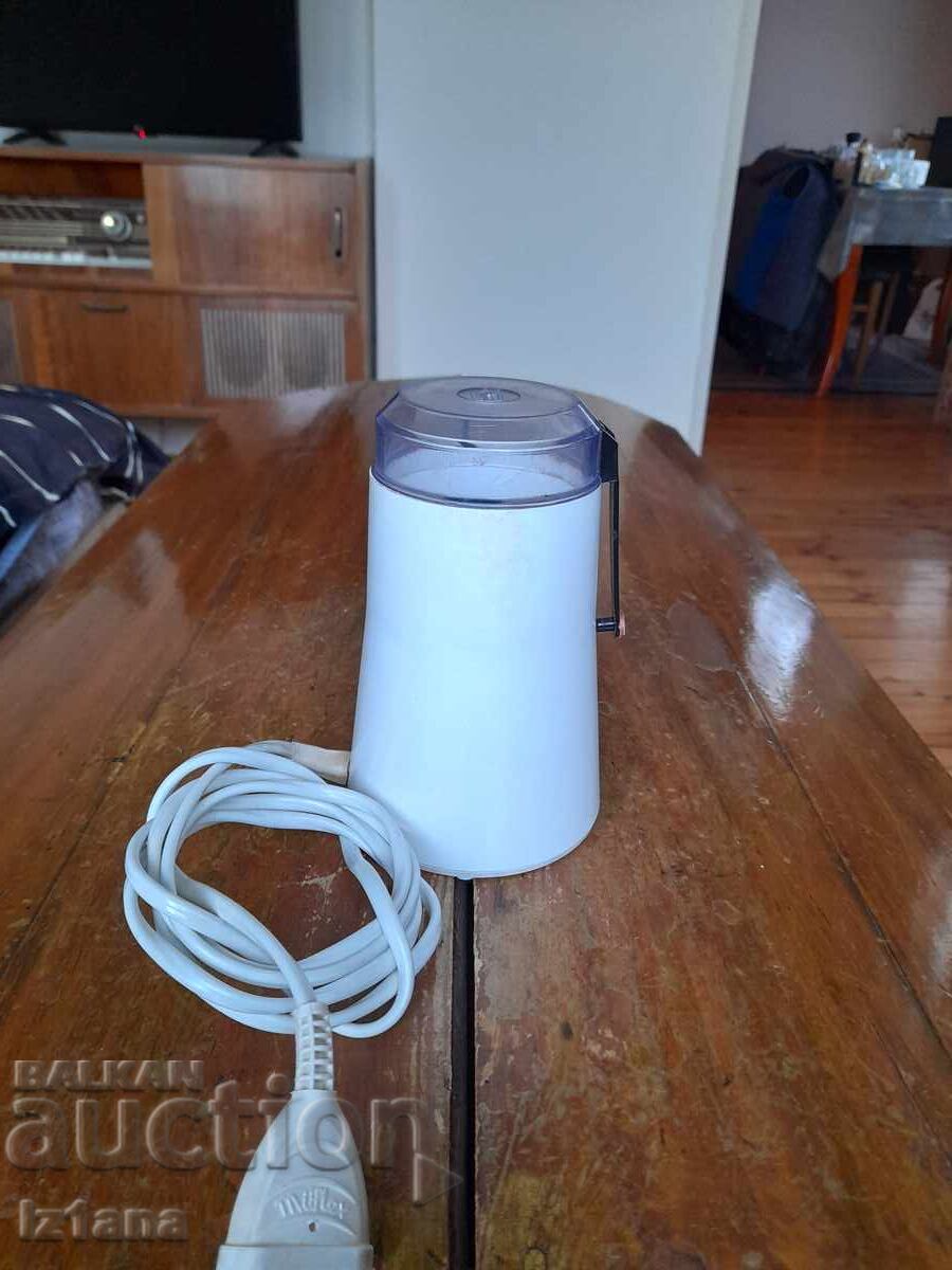 Стара електрическа кафемелачка с цена 37.00 лв. | € 18.92