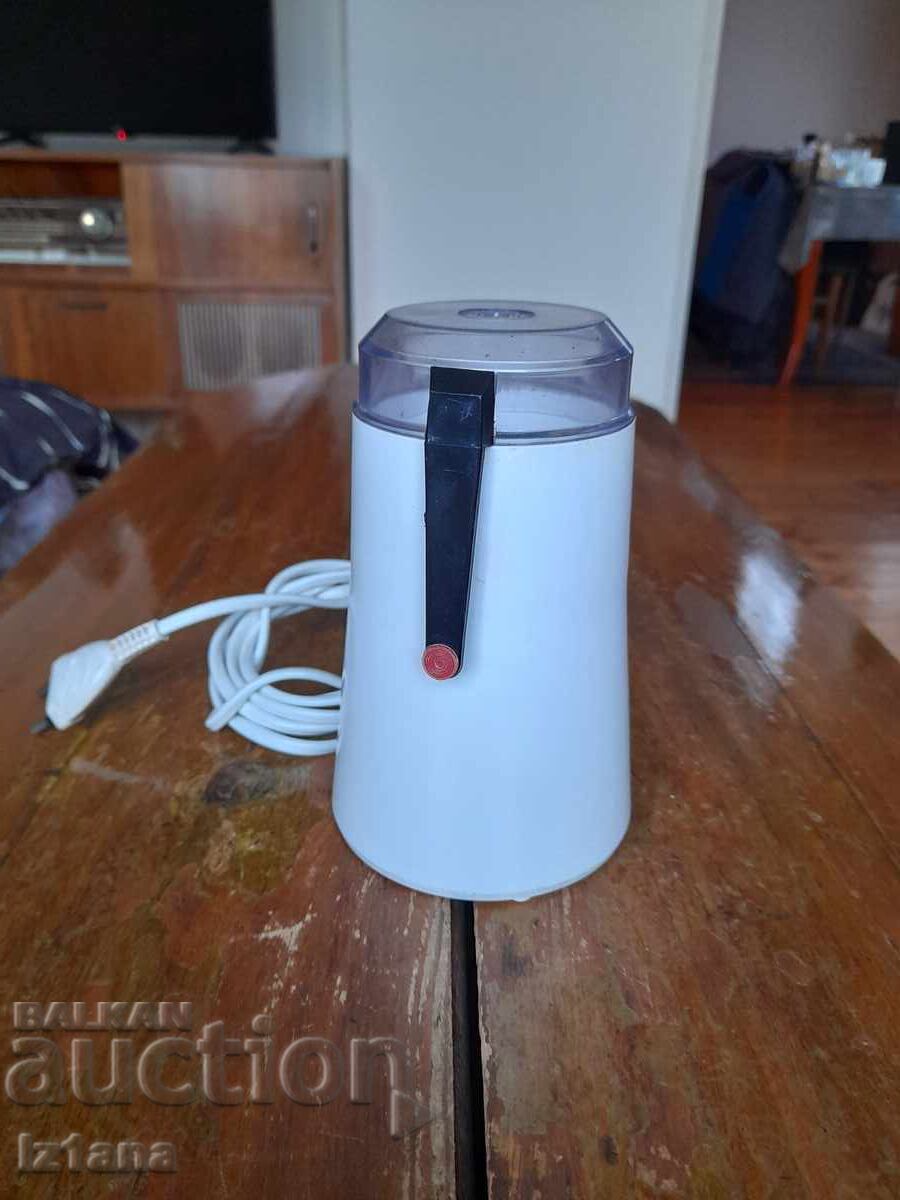 Стара електрическа кафемелачка