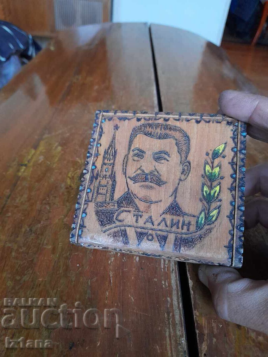 Παλιό ξύλινο κουτί Λέφσκι Σπάρτακ, Στάλιν, Μπότεφ, Λέφσκι με τιμή 100.00 BGN | € 51.13