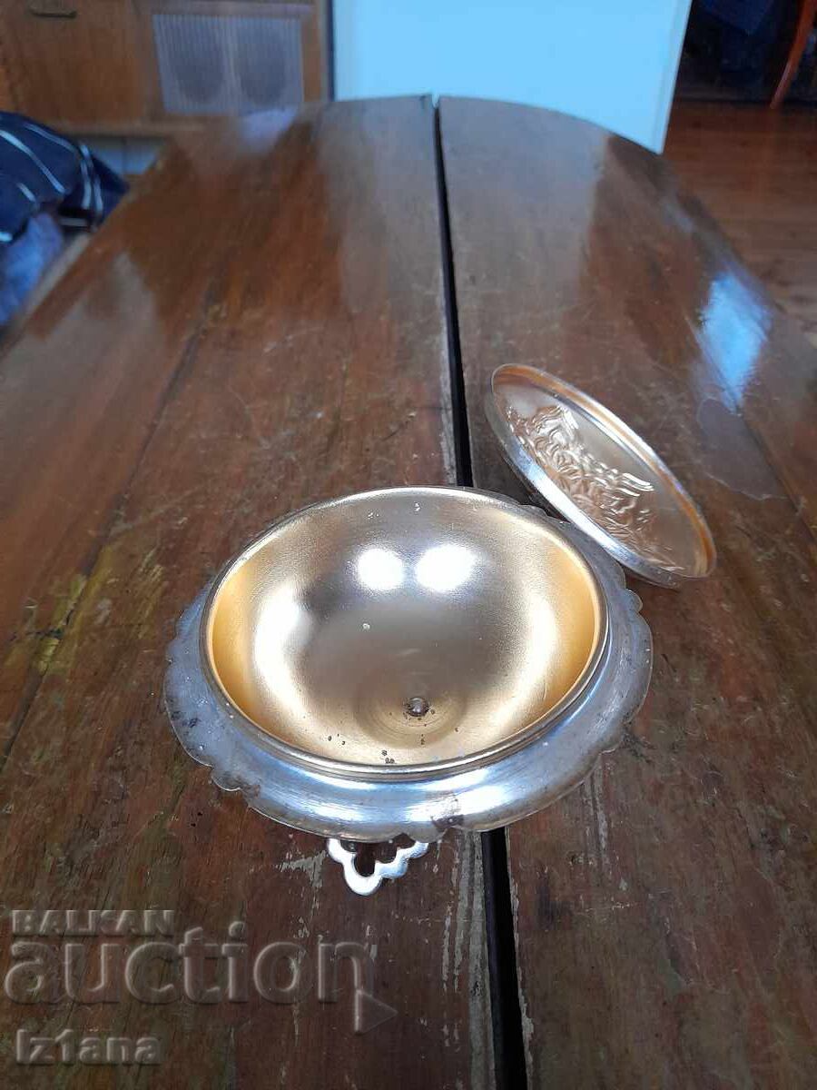 Licitație Zaharniță veche