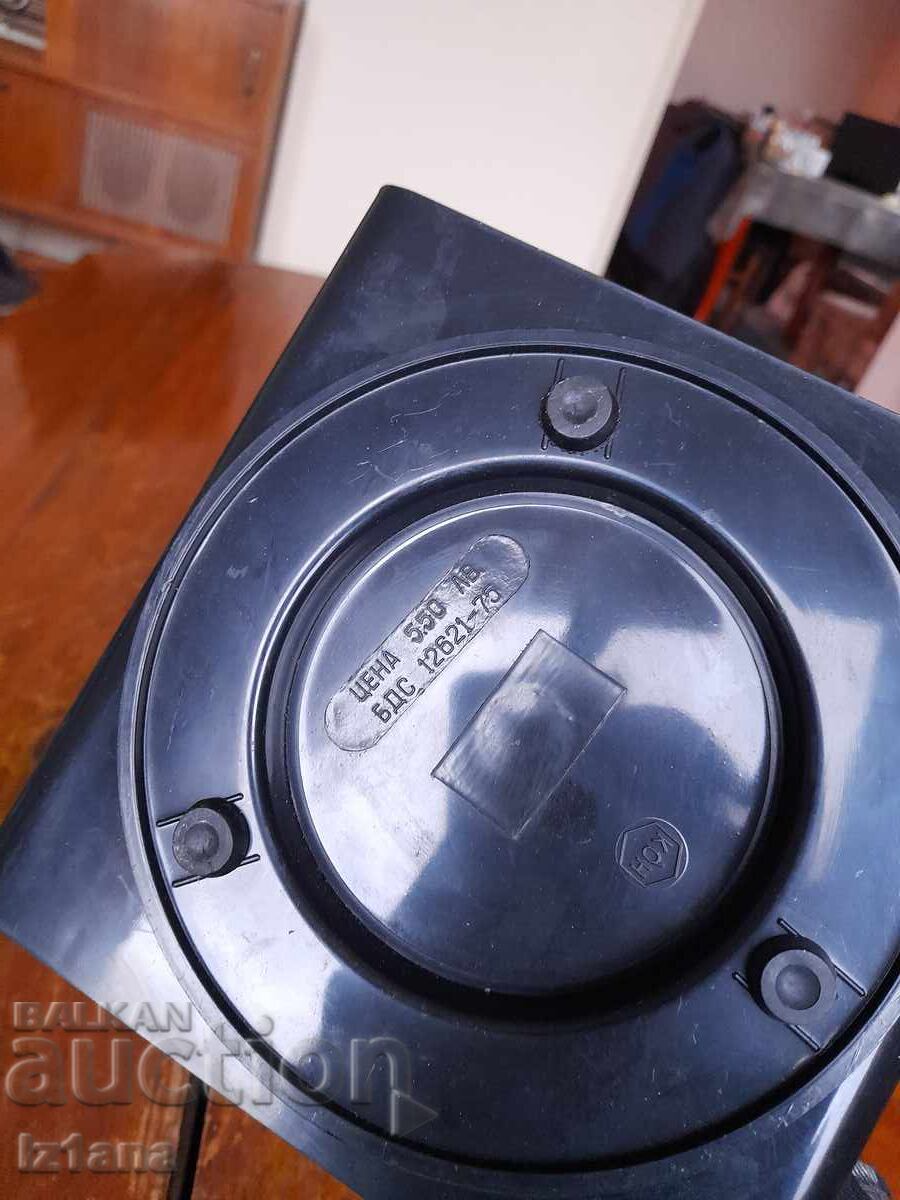 Delivery of Old cassette deck, box for cassettes