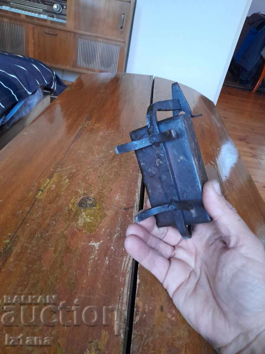 Παλιό κηροπήγιο - 5