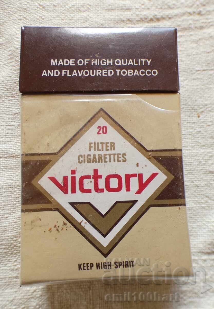 Box of VICTORY KING SIZE cigarettes